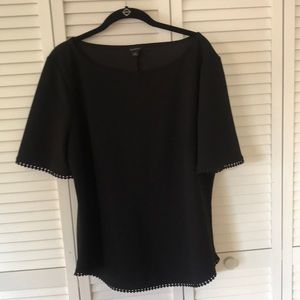 ANN TAYLOR short sleeve blouse in black, simple and elegant size XL
